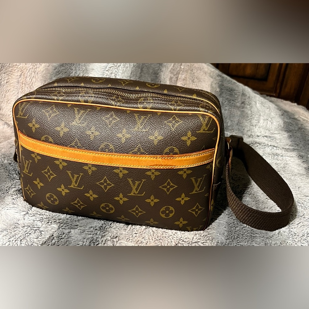 🔥SOLD🔥Louis Vuitton RePorter PM - Picture 5 of 15